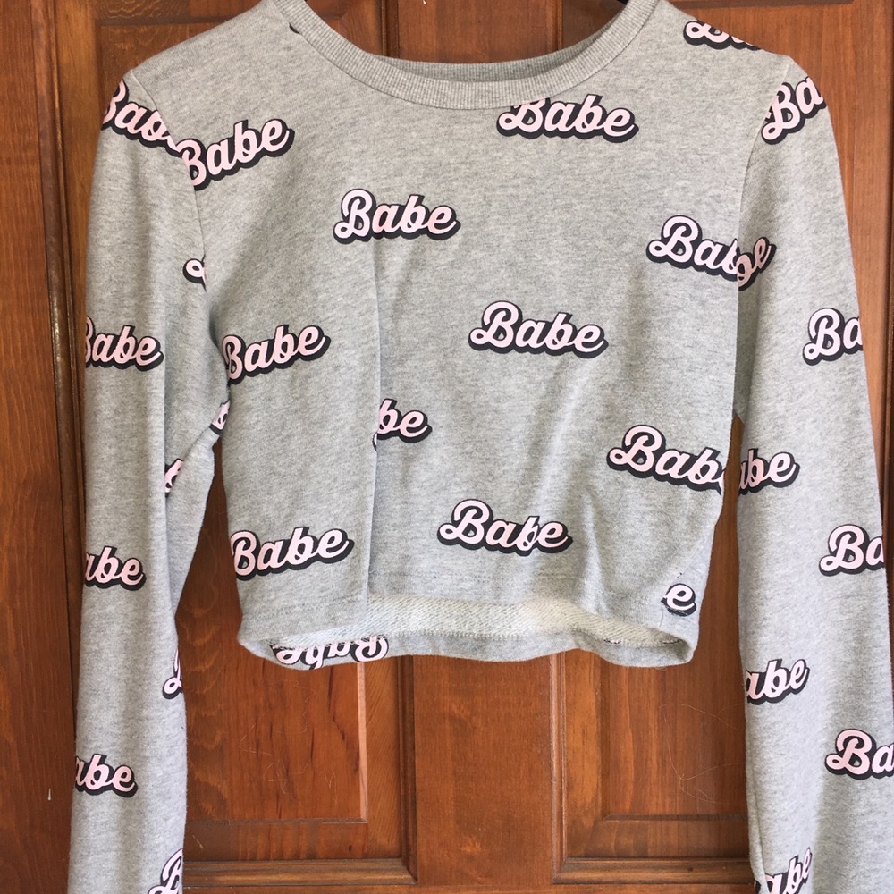 Cropped crew neck